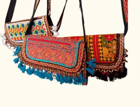 File clutch purse
